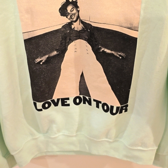 Official Merch Harry Styles Love on Tour Mint Green Sweatshirt - NEW - Picture 5 of 7